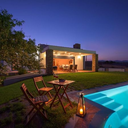 Cristelia Seafront & Pool Villa Lakhania Dış mekan fotoğraf