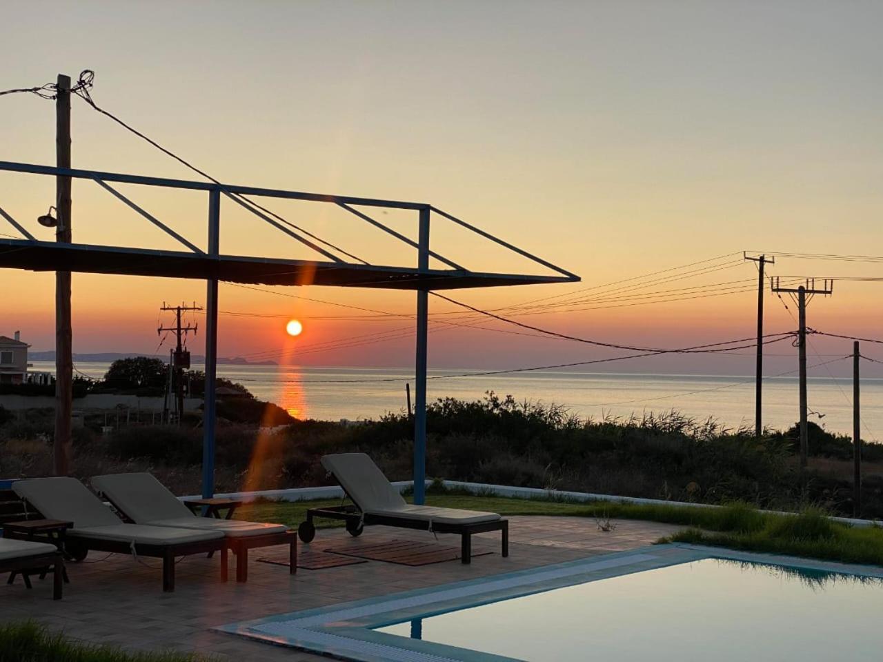 Cristelia Seafront & Pool Villa Lakhania Dış mekan fotoğraf