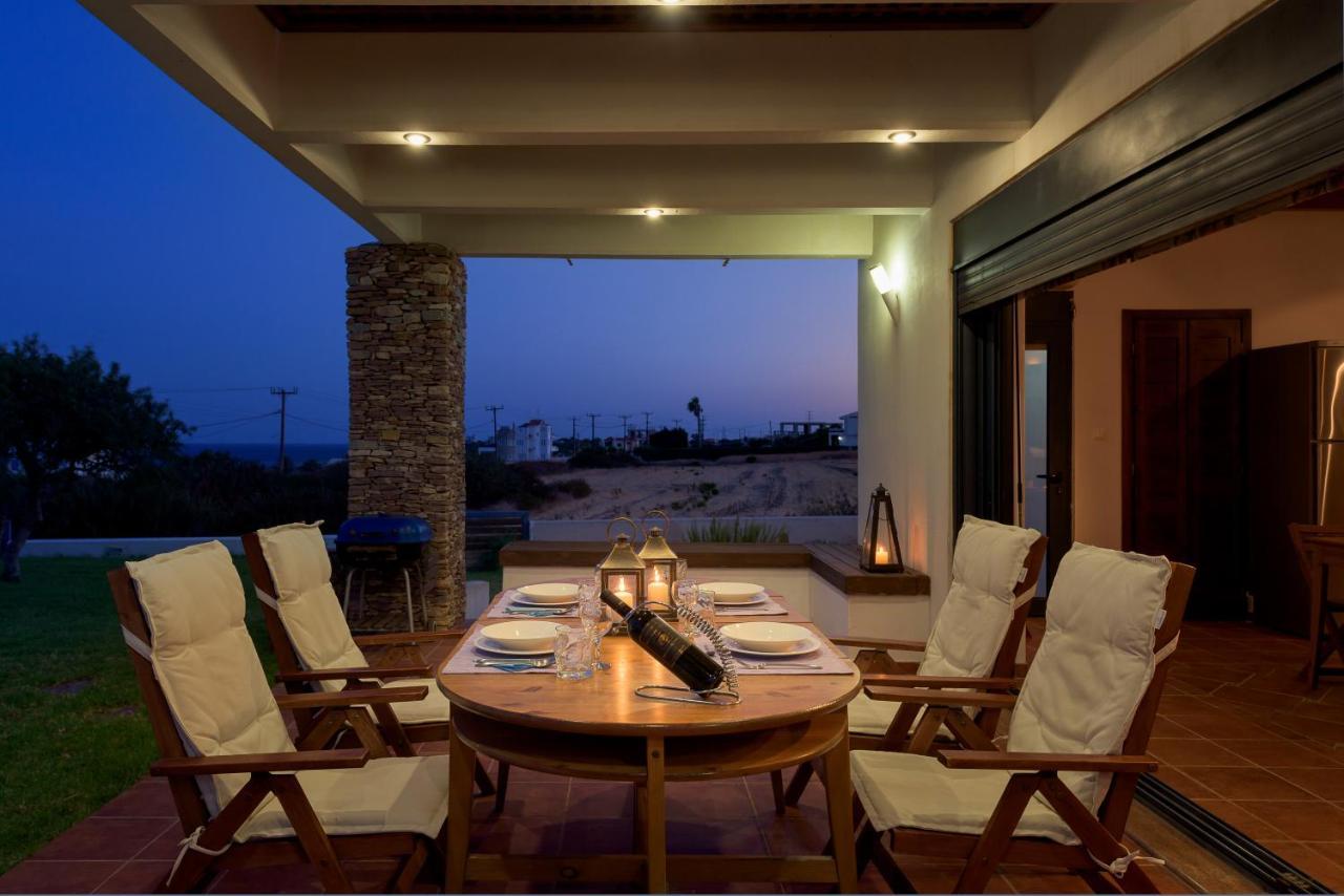 Cristelia Seafront & Pool Villa Lakhania Dış mekan fotoğraf