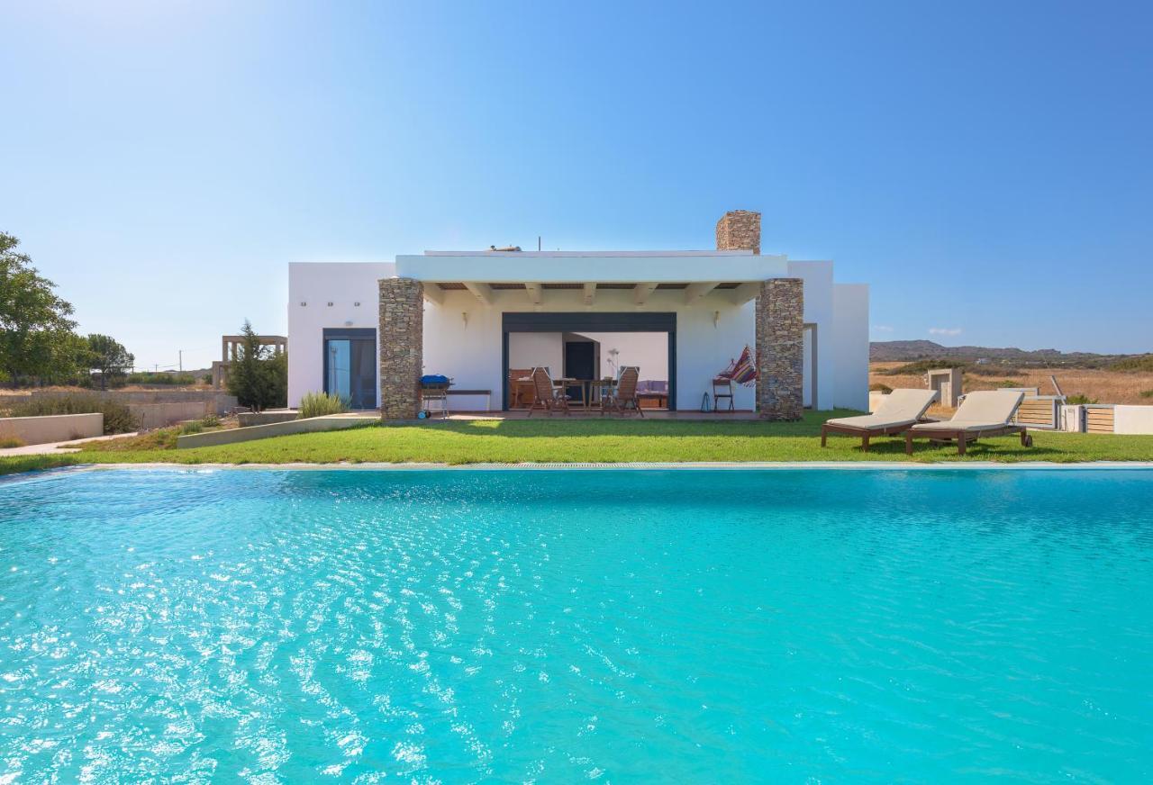 Cristelia Seafront & Pool Villa Lakhania Dış mekan fotoğraf
