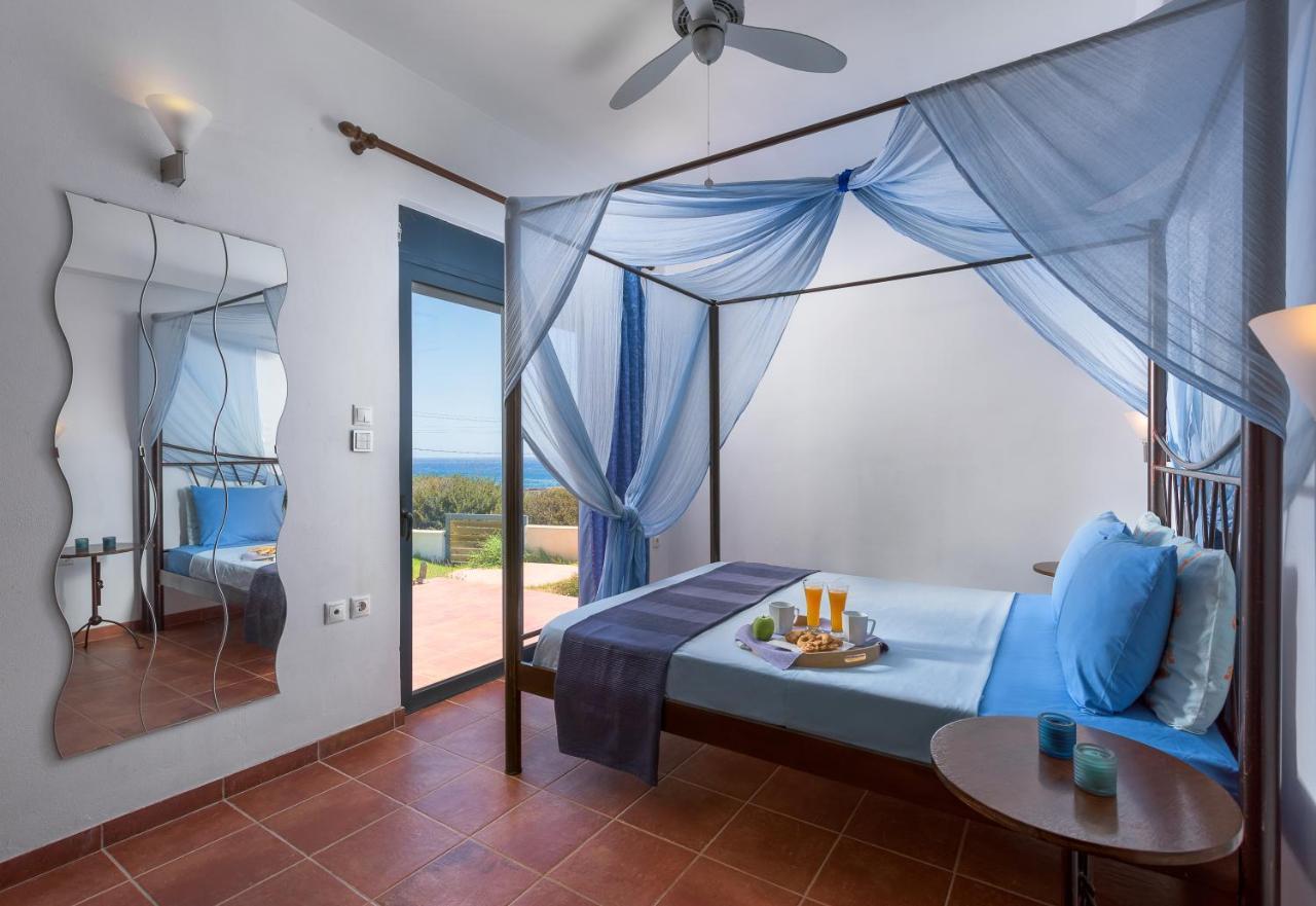 Cristelia Seafront & Pool Villa Lakhania Dış mekan fotoğraf