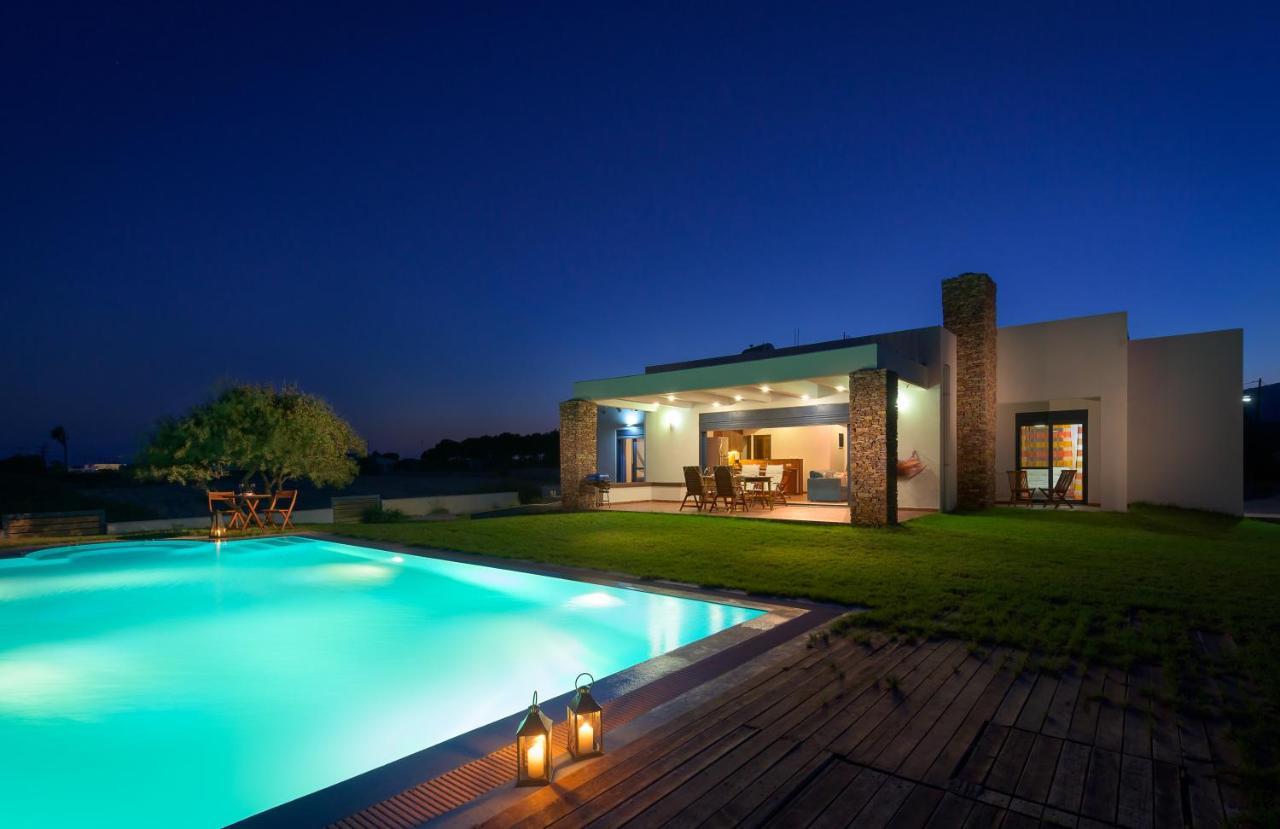 Cristelia Seafront & Pool Villa Lakhania Dış mekan fotoğraf